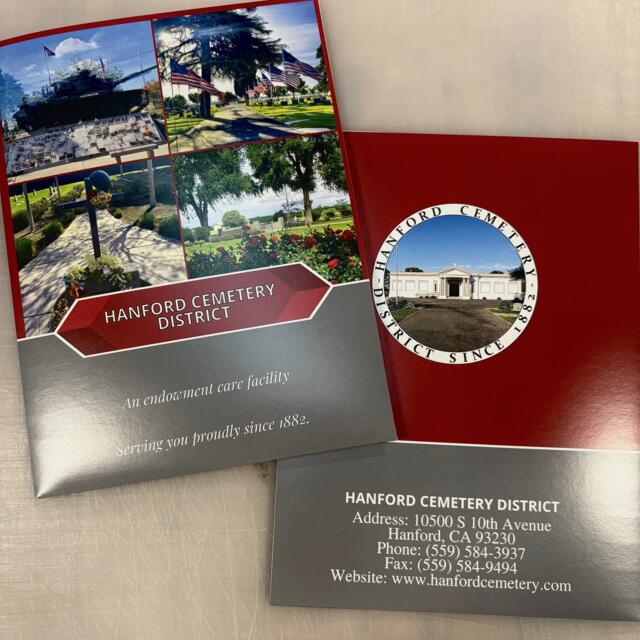 Custom printed marketing folder for businesses