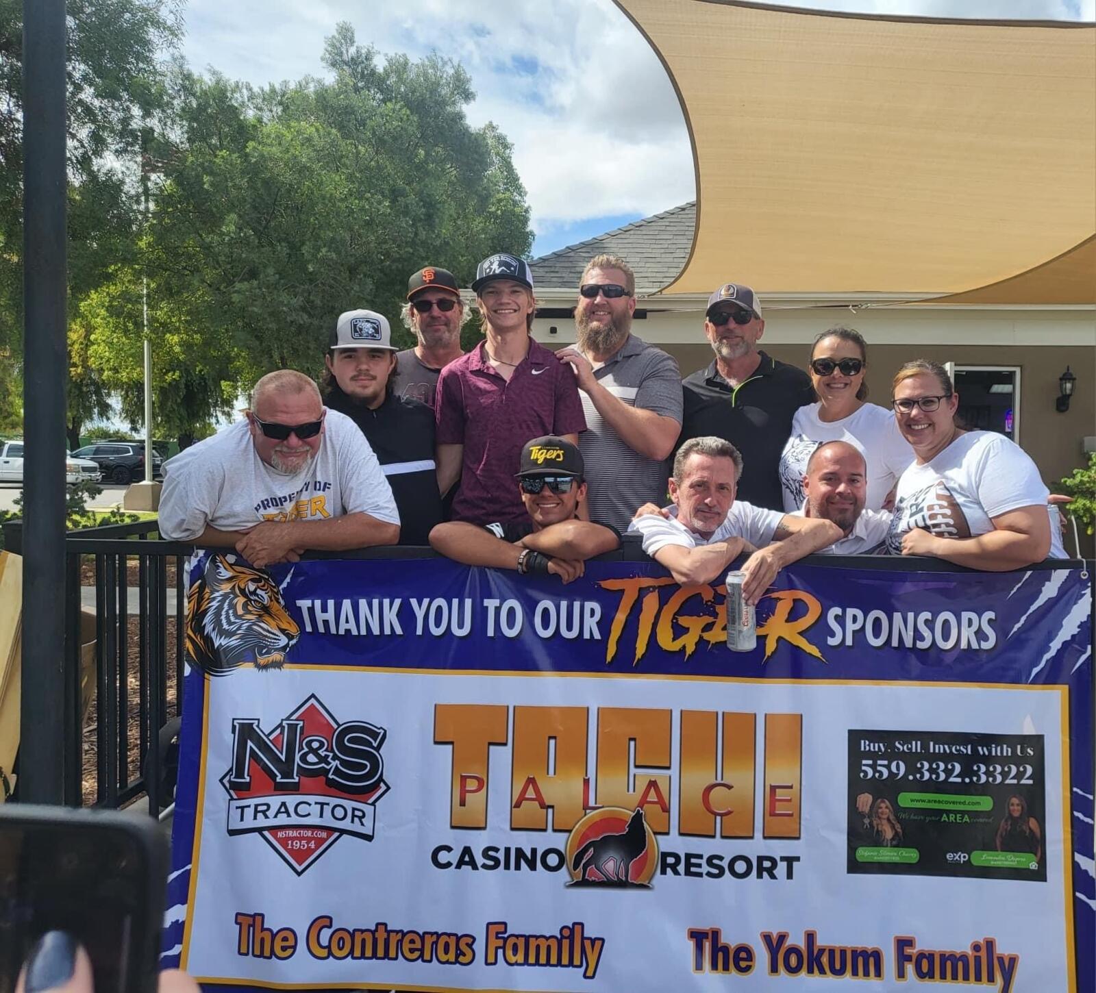 Custom printed team banners and tee signs in Lemoore CA